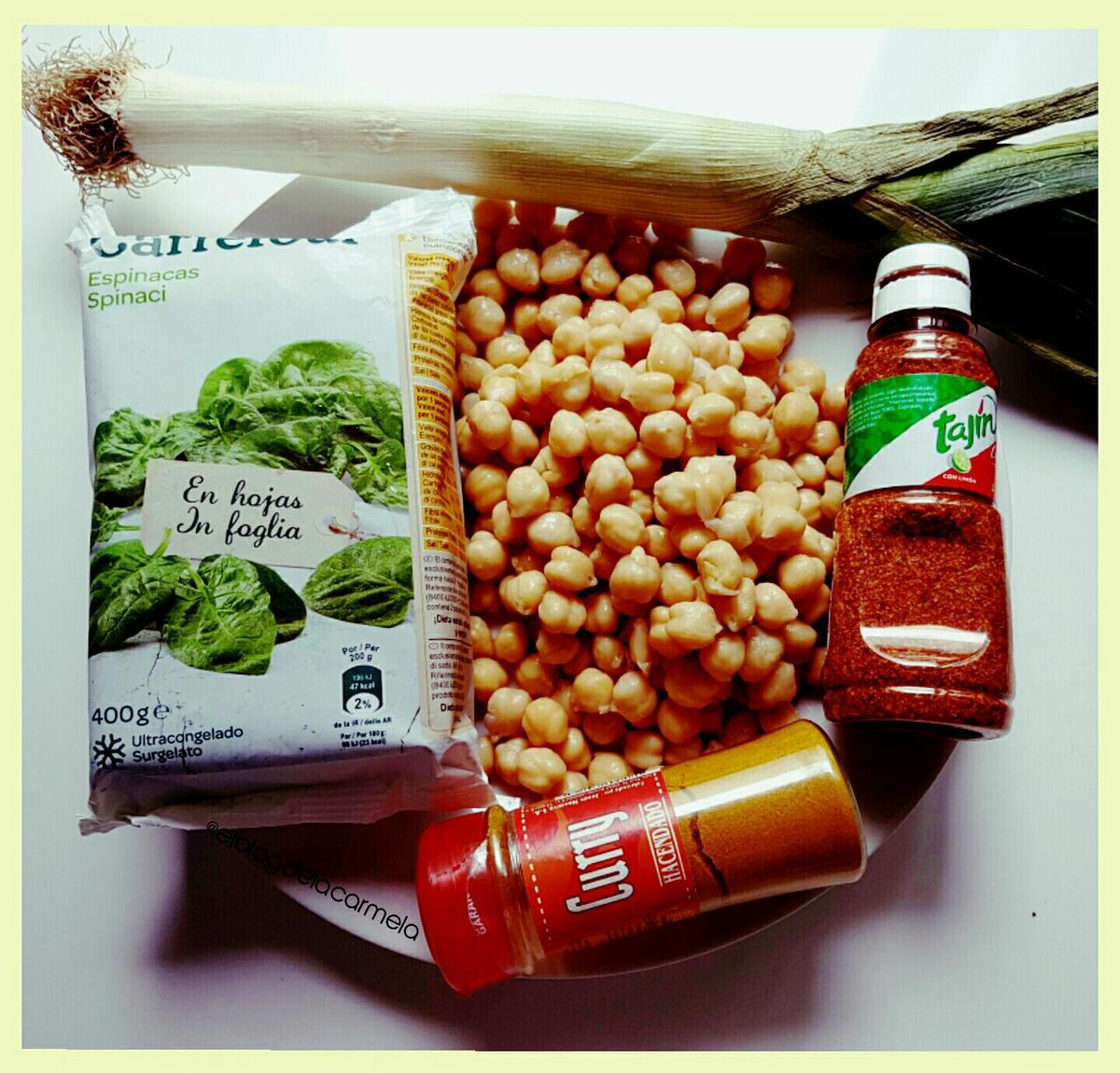 Ingredientes garbanzos con espinacas al curry