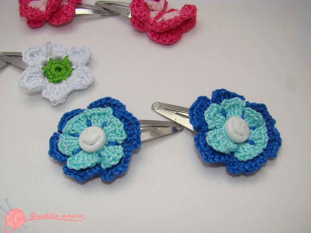 Mariposas y flores multicolores en ganchillo 2