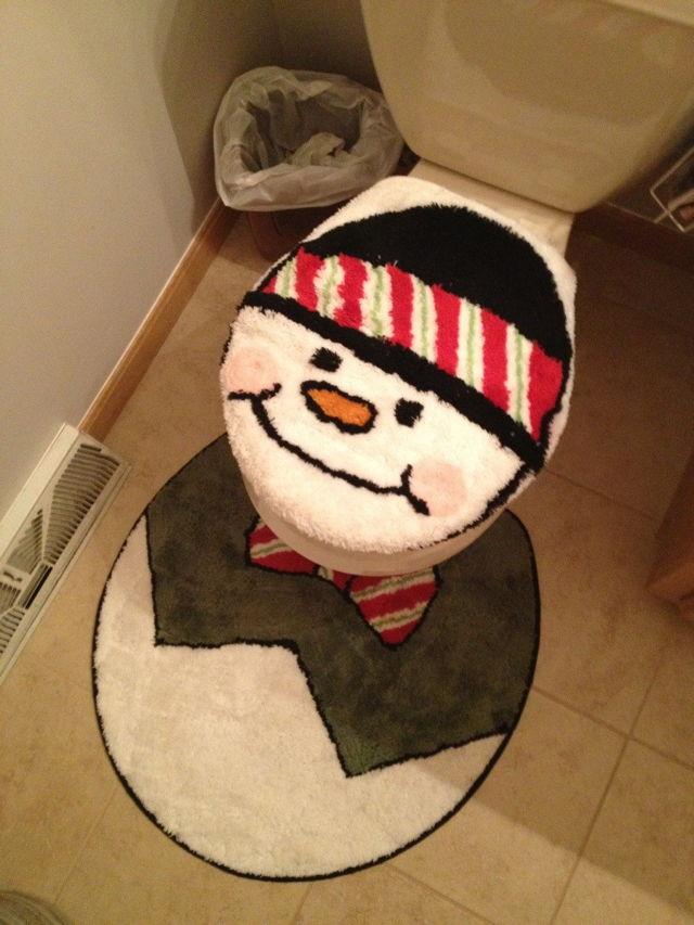 Christmas Fails Bathroom