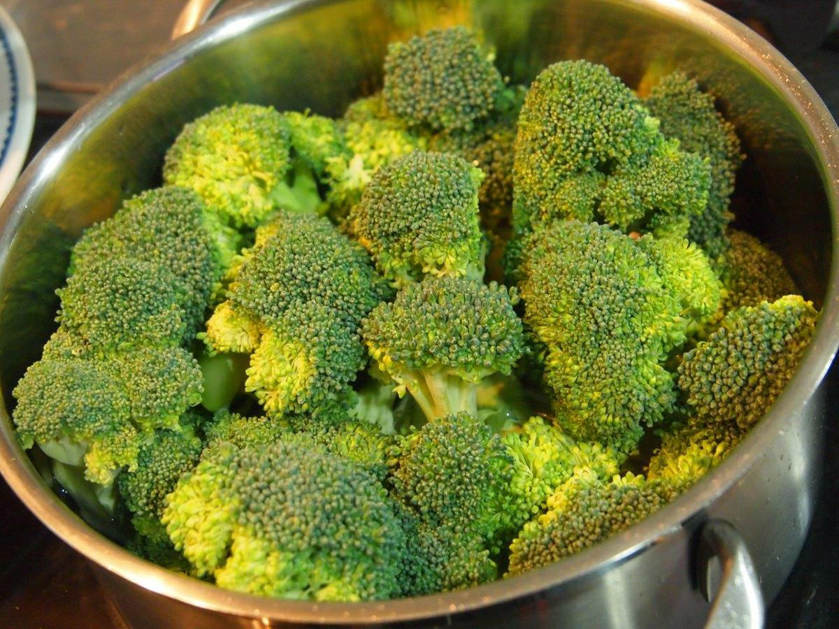 brocoli-con-salsa-de-limon-y-almendras2