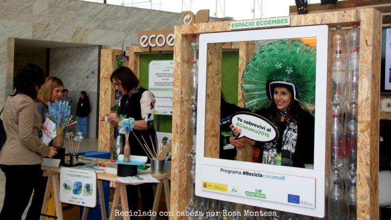 Casco con 140 botellas de plástico #RecicladoConCabeza #BottlesOnMyMind #CONAMA2016