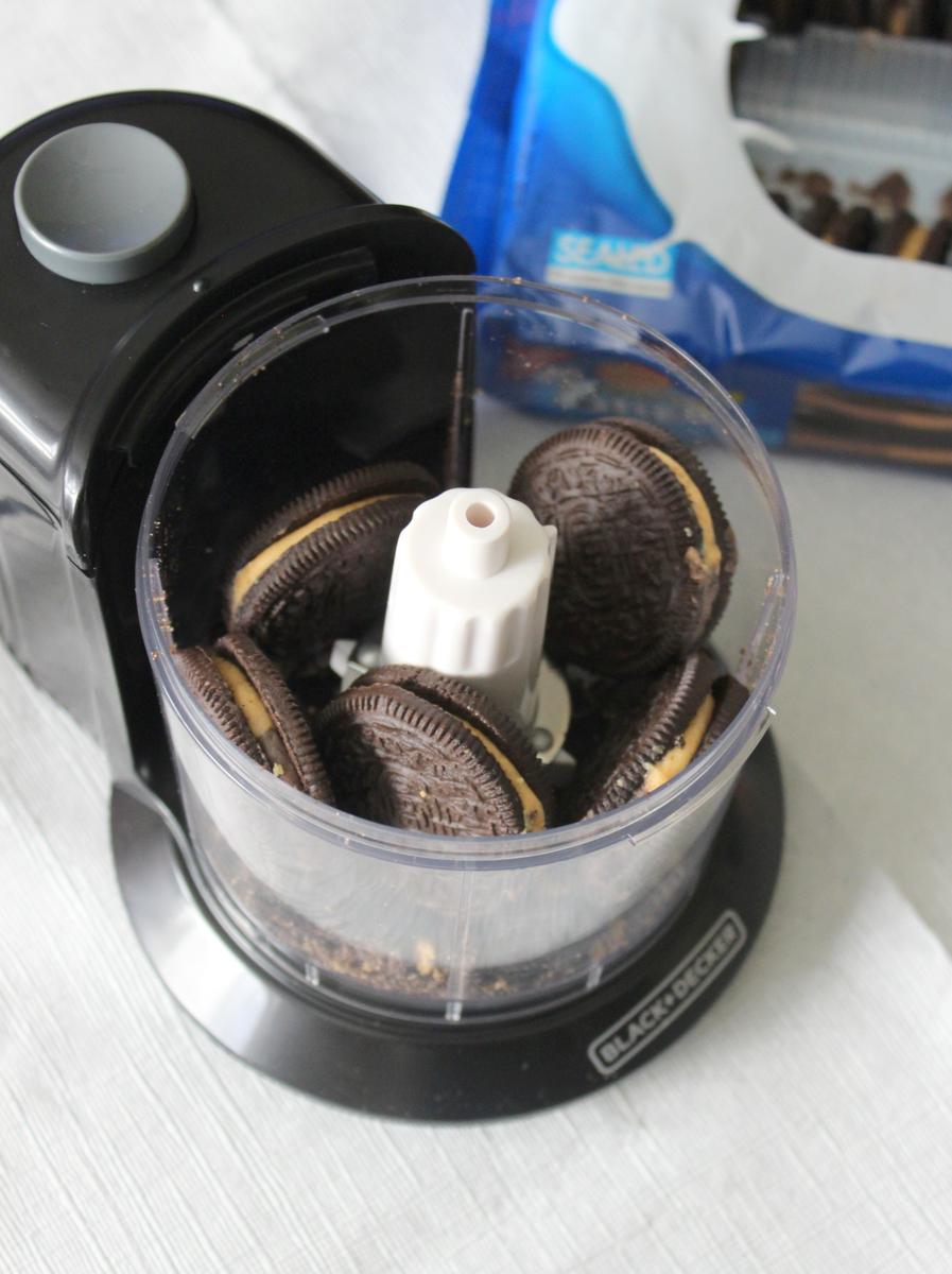 oreo-acorn-ballls-black-decker