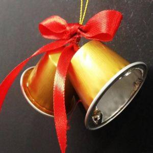 campanillas-de-navidad-con-capsulas-de-cafe