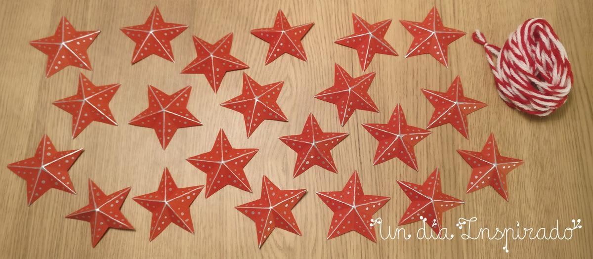 Arbol de navidad con papel de regalo