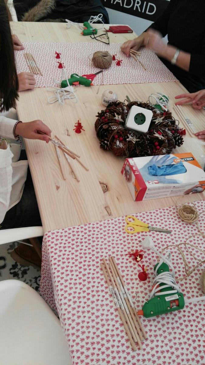 decoracion-de-navidad-diy-materiales-estrella-de-navidad-talleres-leroy-merlin