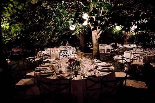 decoracion-de-boda-en-jardin-de-noche-4