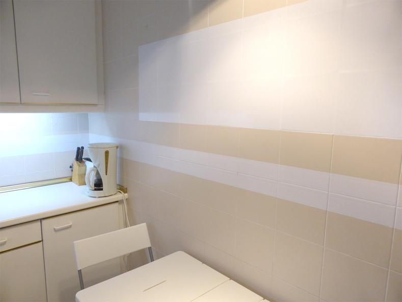 como tapar una cenefa setentera fea en mi casa de alquiler