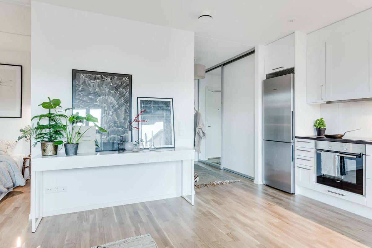 Coqueto_apartamento_lleno_de_luz_decoración_salón_comedor_cocina