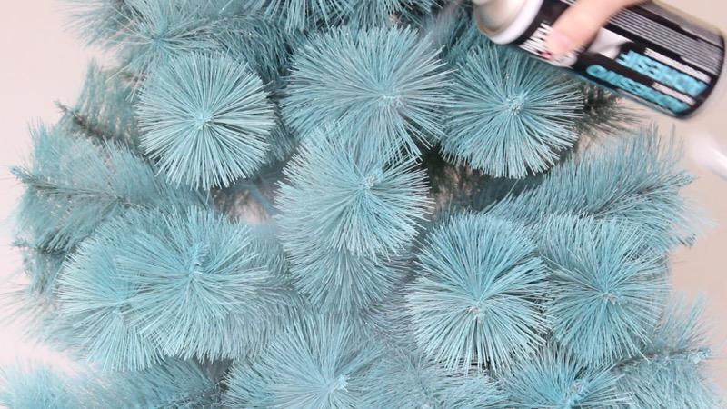 arbol-de-navidad-adhesivo-pintyplus-en-spray-para-purpurina