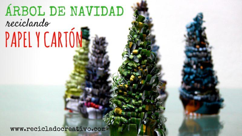 Árbol de Navidad con papel reciclado