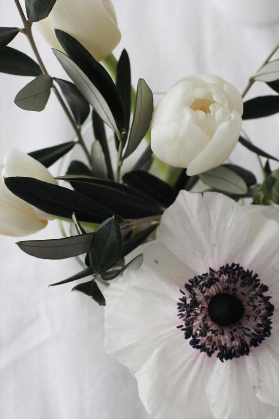 Cómo_decorar_la_mesa_para_Navidad_decollok_decoinspiración_detalle_flores