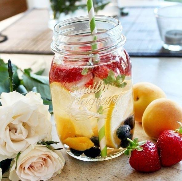 agua de fresa y limón