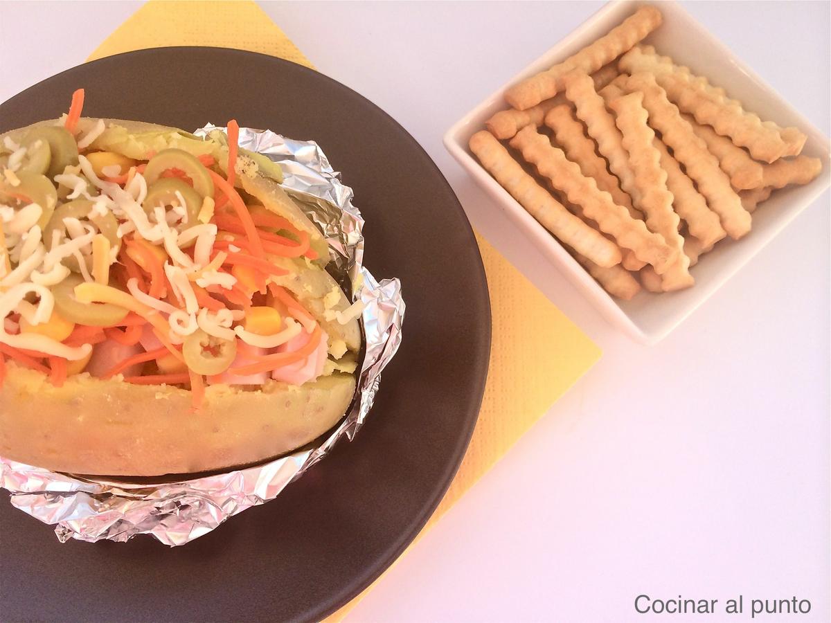 Patata asada rellena al microondas