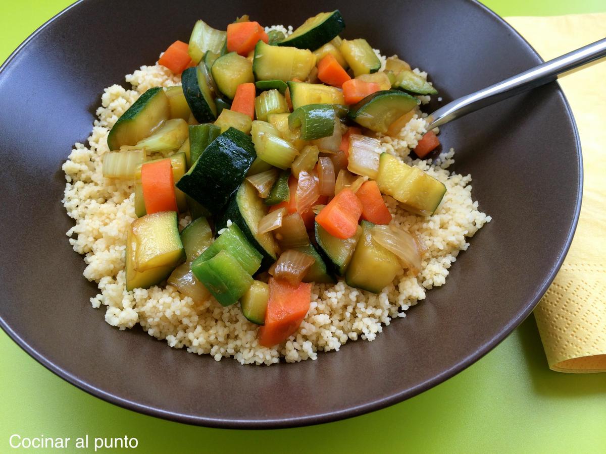 Cous cous con verduras y miel