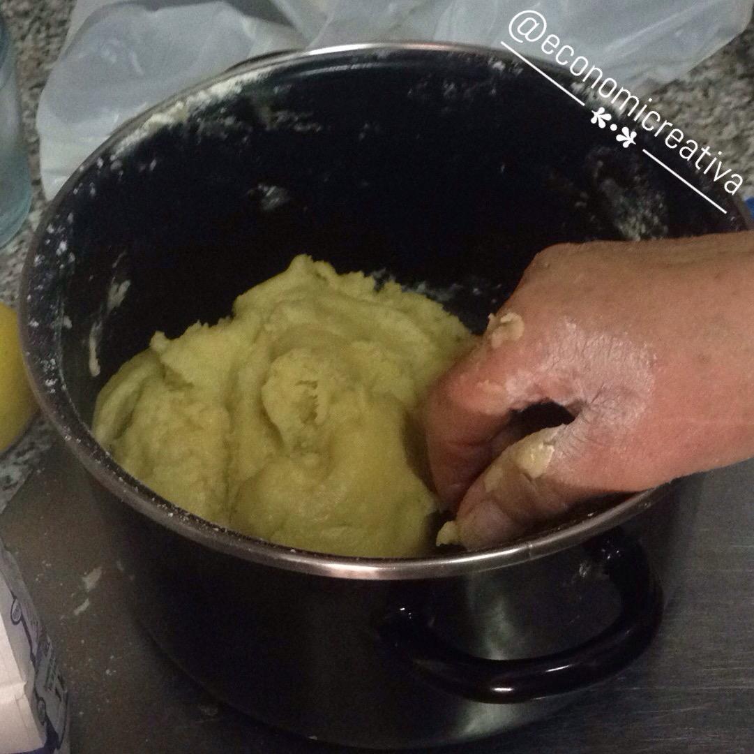 Enaceitados manchegos - Consistencia adecuada de la masa