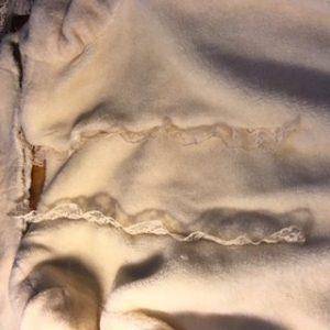 hilvanando segunda puntilla en el chaqueton