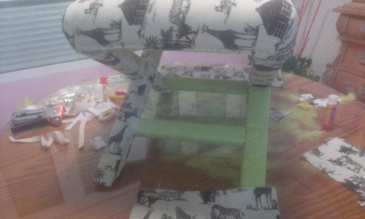 20141217_232911 Restaurando taburetes.