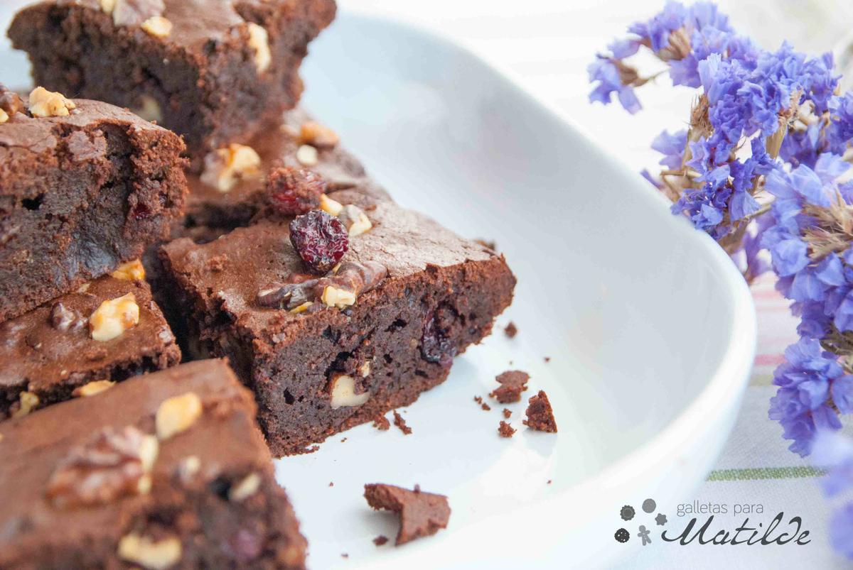 Brownie con nueces y arándanos sin gluten