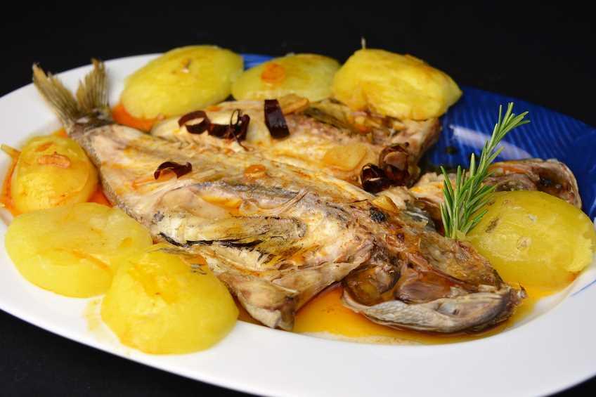 Receta fácil de Besugo al Horno con Patatas