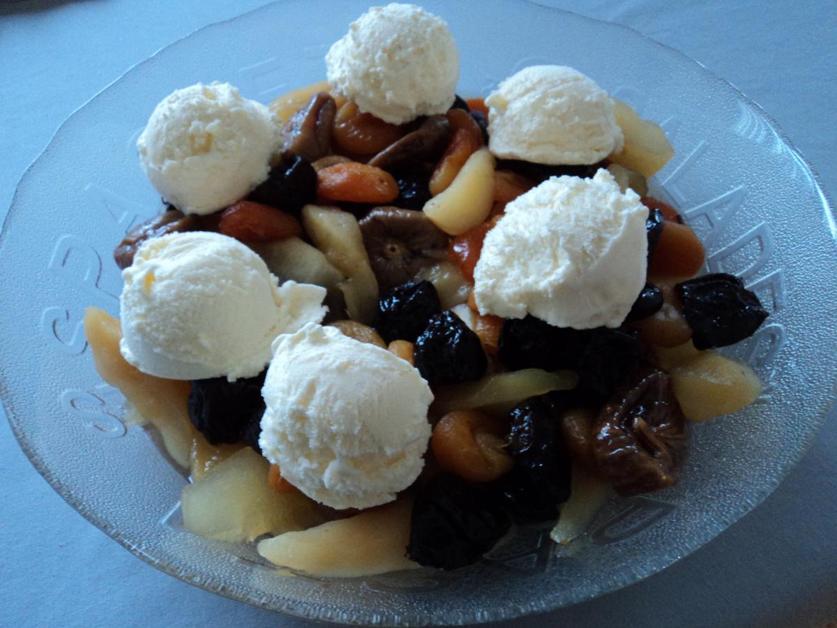 compota-navidena-con-helado