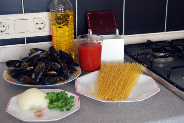 espaguetis-con-mejillones-faciles-ingredientes