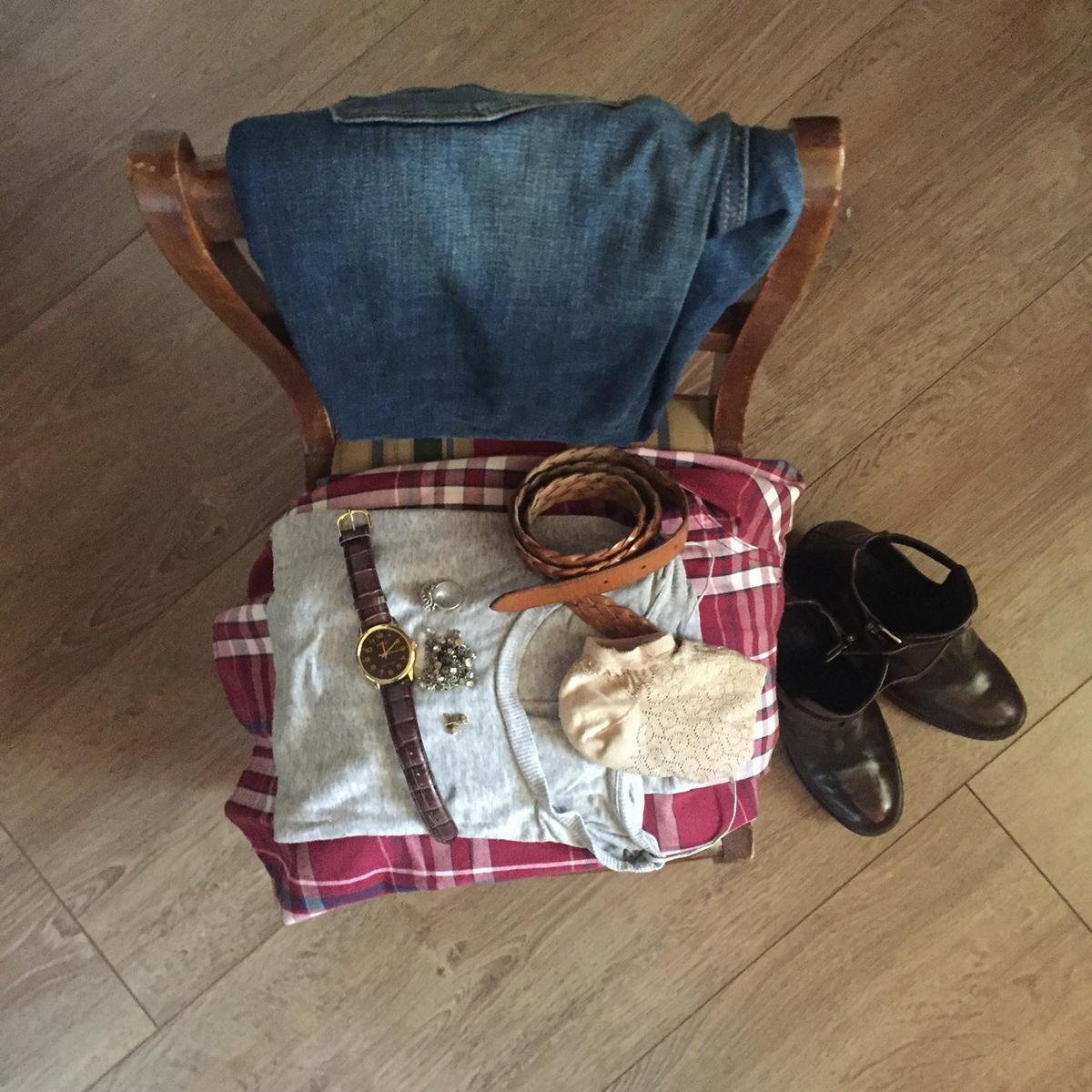 Ten un ritual antes de dormir en las ncohes. Por ejemplo, busca tu ropa del día siguiente