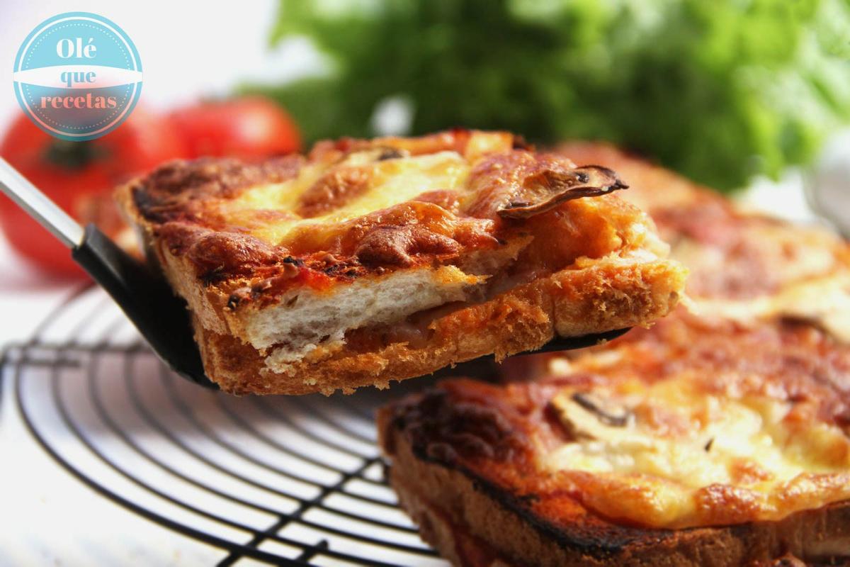 Pizza de pan de molde