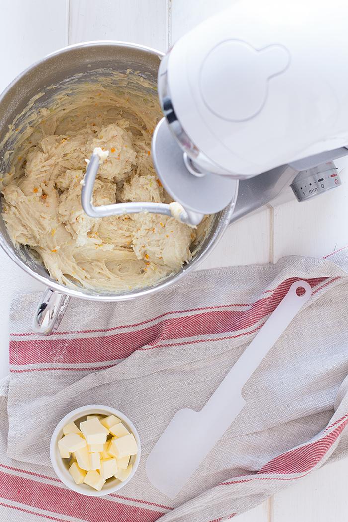 masa roscón de reyes, mantequilla