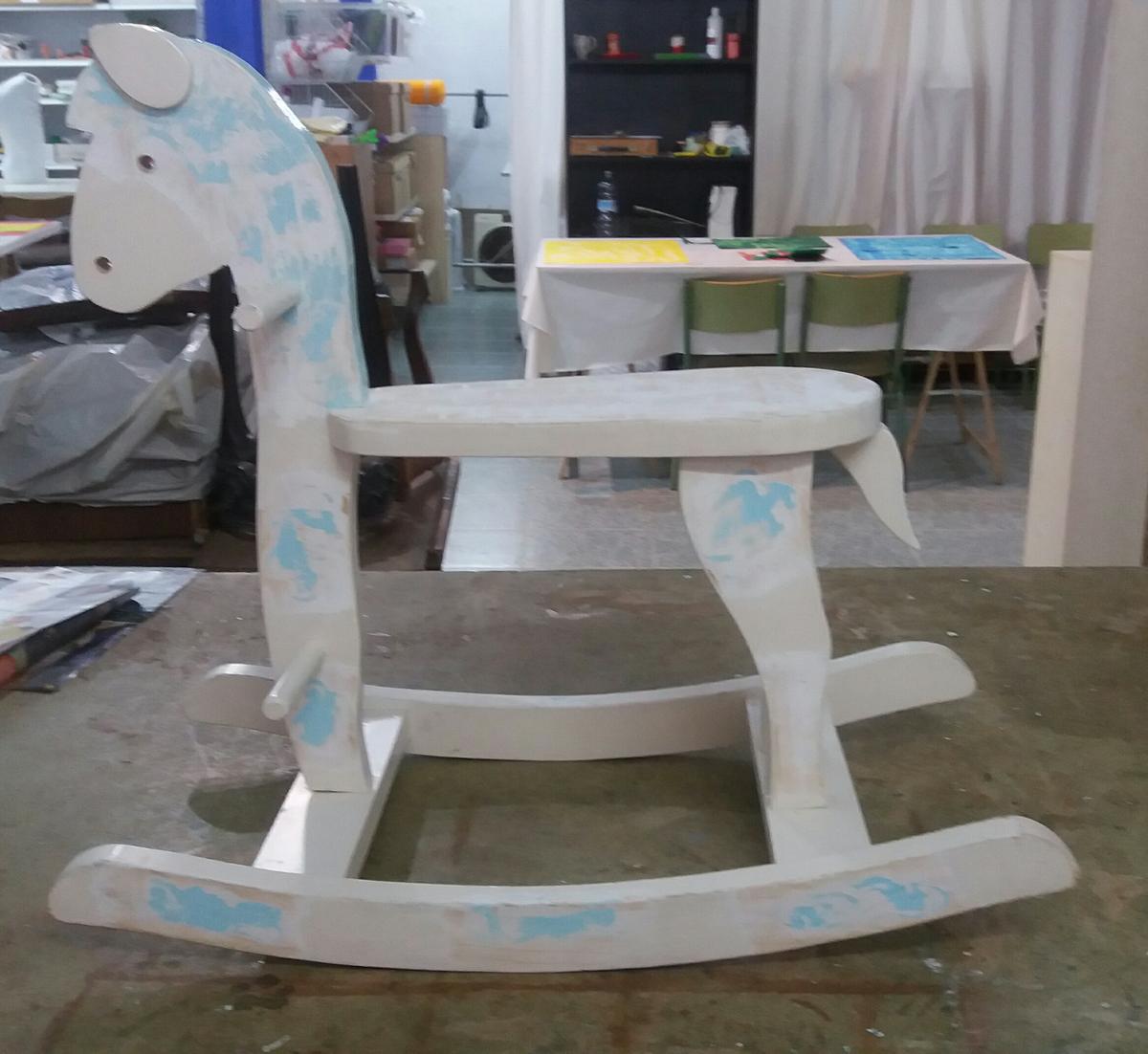 Restauración caballo de madera