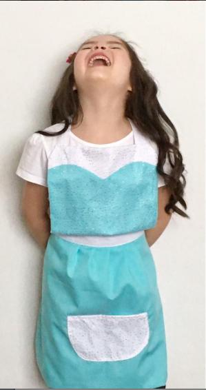 delantal-elsa-we-are-family