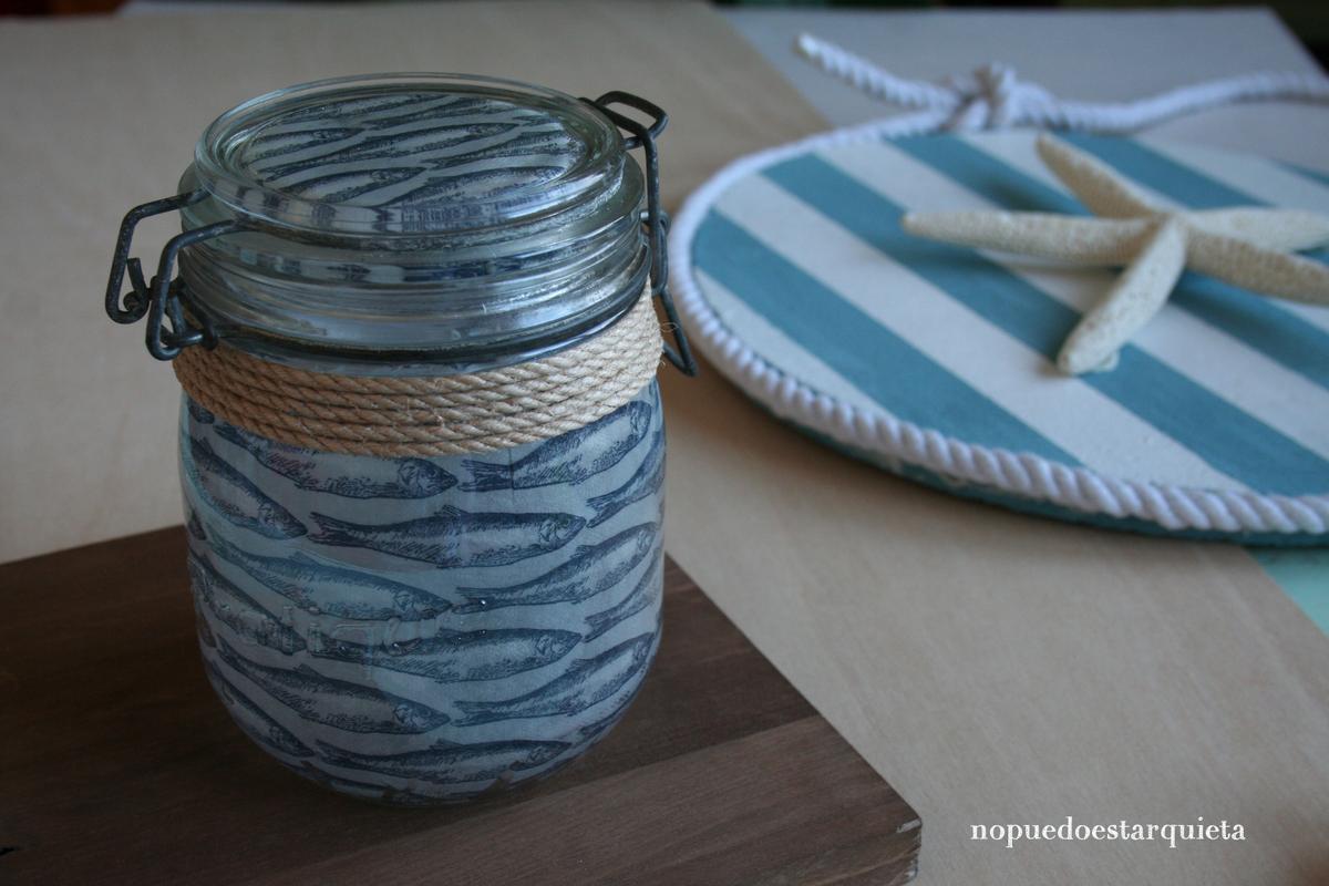 Tarro de cristal decorado con decoupage. Peces. Marinero. Cuerda. Servilleta. DIY.