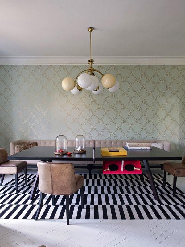 Casa ecléctica y vintage - comedor con mesa de ping-pong