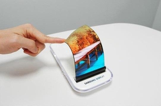 teléfonos samsung y LG con pantallas desplegables móviles plegables smartphones