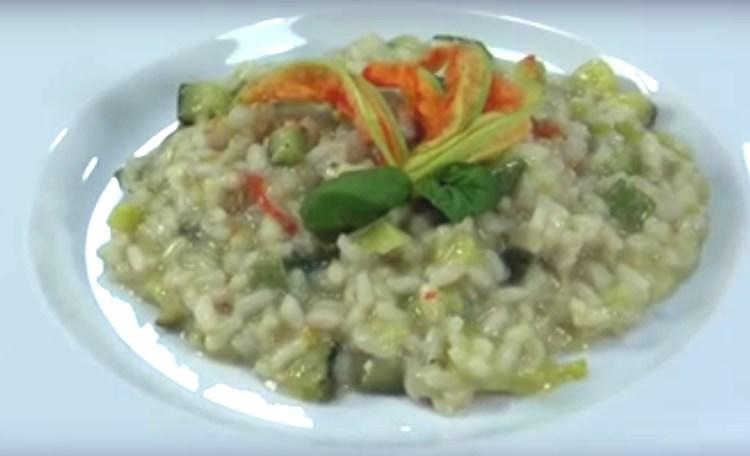 Risotto de calabacín azafranado