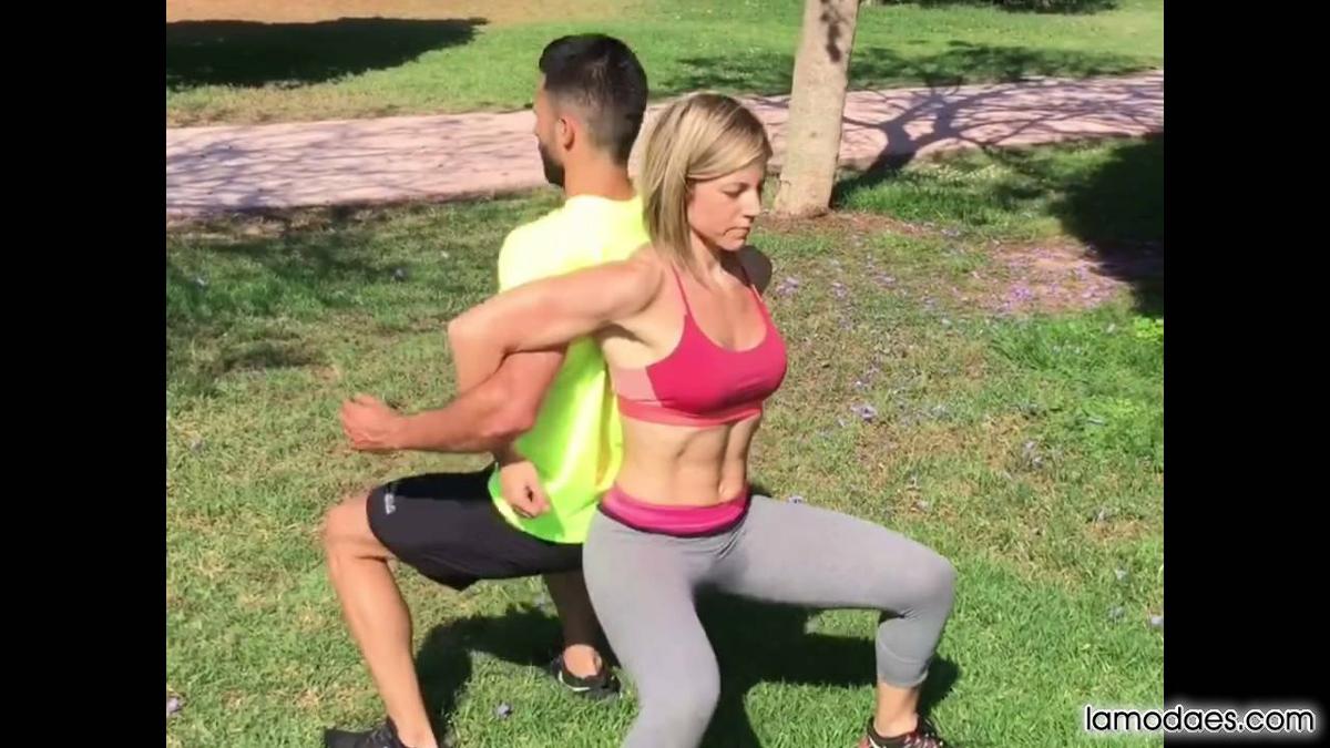 sentadillas en pareja