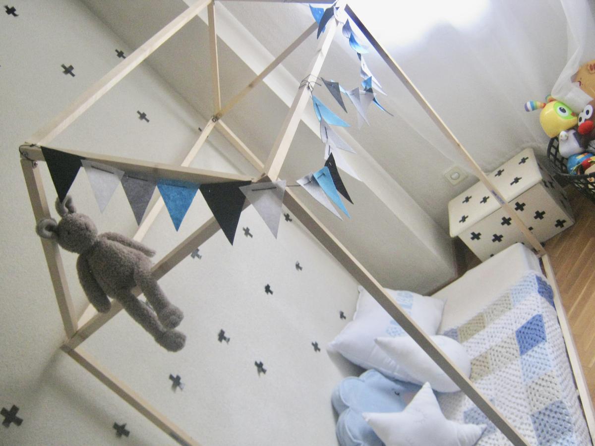 cama casita montessori