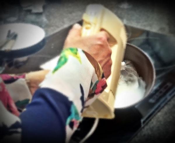 Elaboración de un pastel de chocolate sin gluten