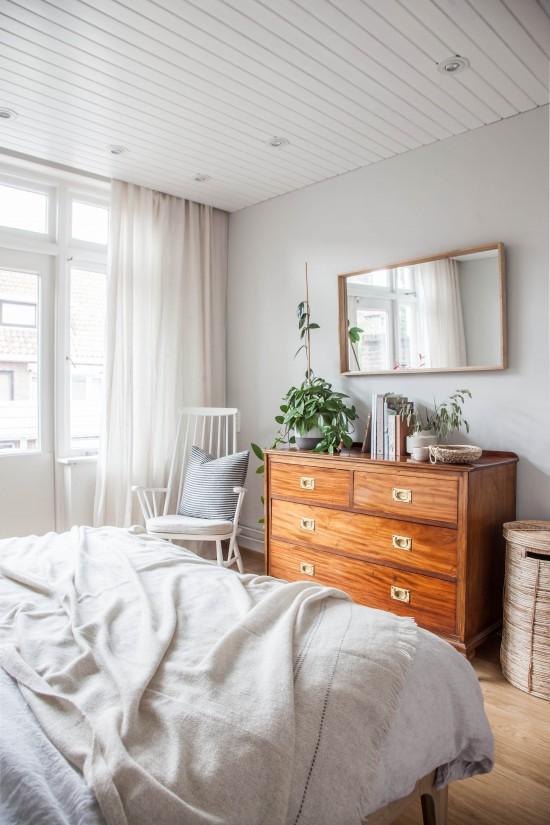 Antes y después de un dormitorio nórdico