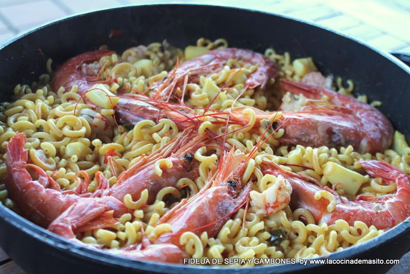 fideua de sepia y gambones