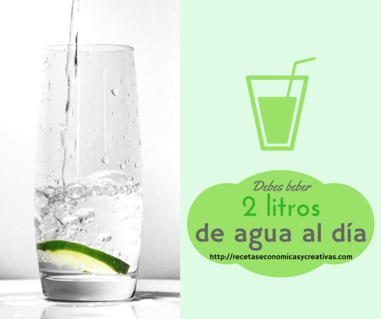 Recuerda debes beber al menos dos litros de agua al día