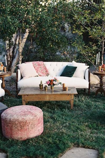 EDISEE_La-boda-con-Diana-Feldhaus_decoración-boda-sofá-chaby-chic-Wedding (5)