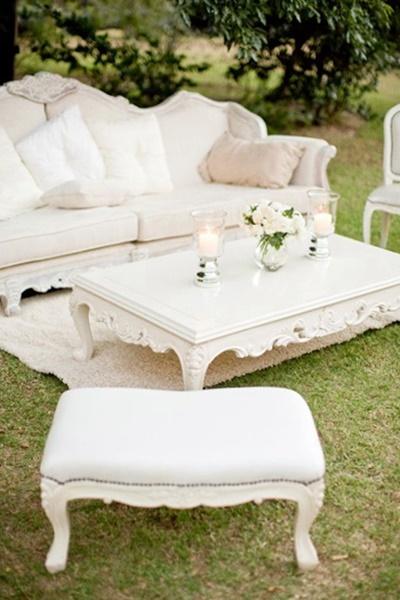 EDISEE_La-boda-con-Diana-Feldhaus_decoración-boda-sofá-chaby-chic-Wedding (16)