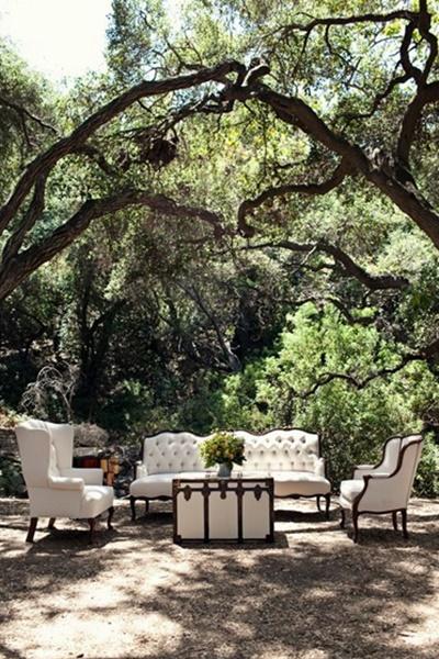 EDISEE_La-boda-con-Diana-Feldhaus_decoración-boda-sofá-chaby-chic-Wedding (24)