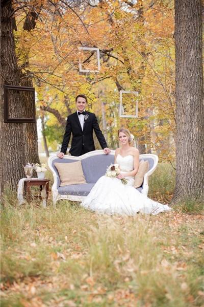 EDISEE_La-boda-con-Diana-Feldhaus_decoración-boda-sofá-chaby-chic-Wedding (41)