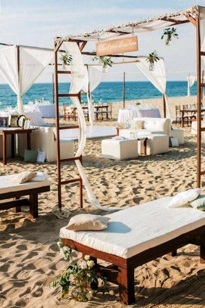 EDISEE_La-boda-con-Diana-Feldhaus_decoración-boda-sofá-chaby-chic-Wedding (44)