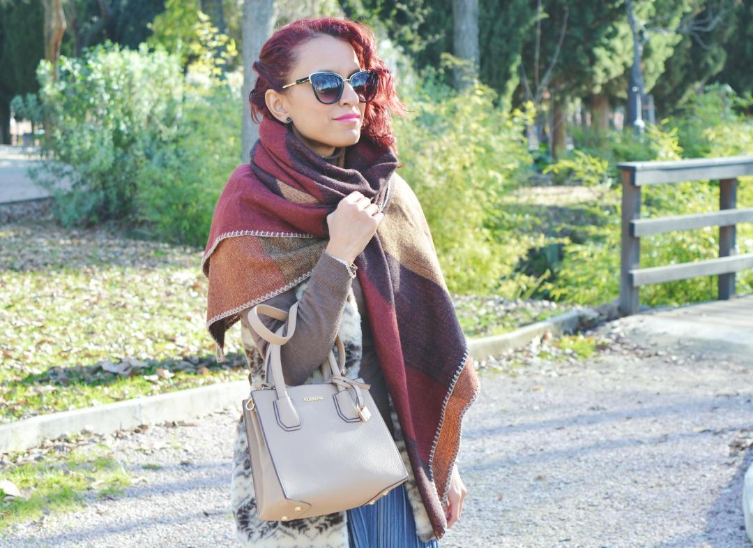 look-con-falda-de-terciopelo-10