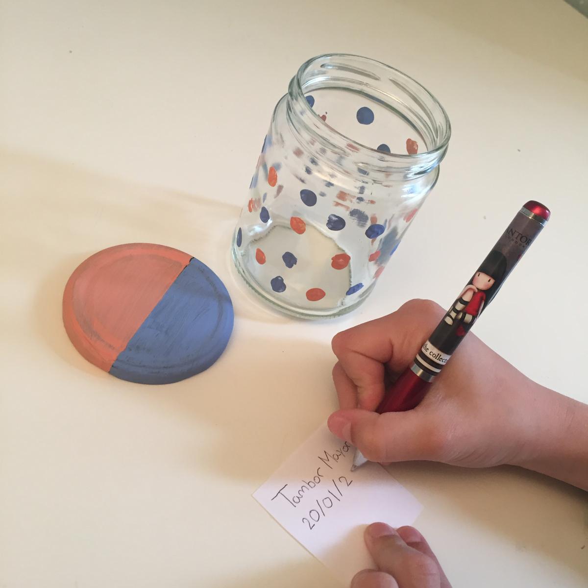 32-memory_jar_-papeles