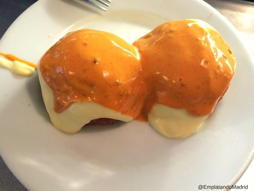 Bombas de las Barceloneta en el bar "La Bombeta"