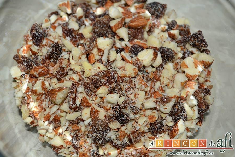 Caracolas de canela, las triturados dejando trocitos pequeñitos