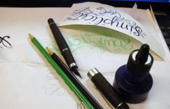 paso 1 para dibujar letras de tatuajes